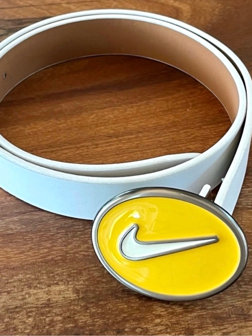 Nike Golf White Leather Belt Yellow Oval Enamel Swoosh Buckle NWT Deadstock Rare